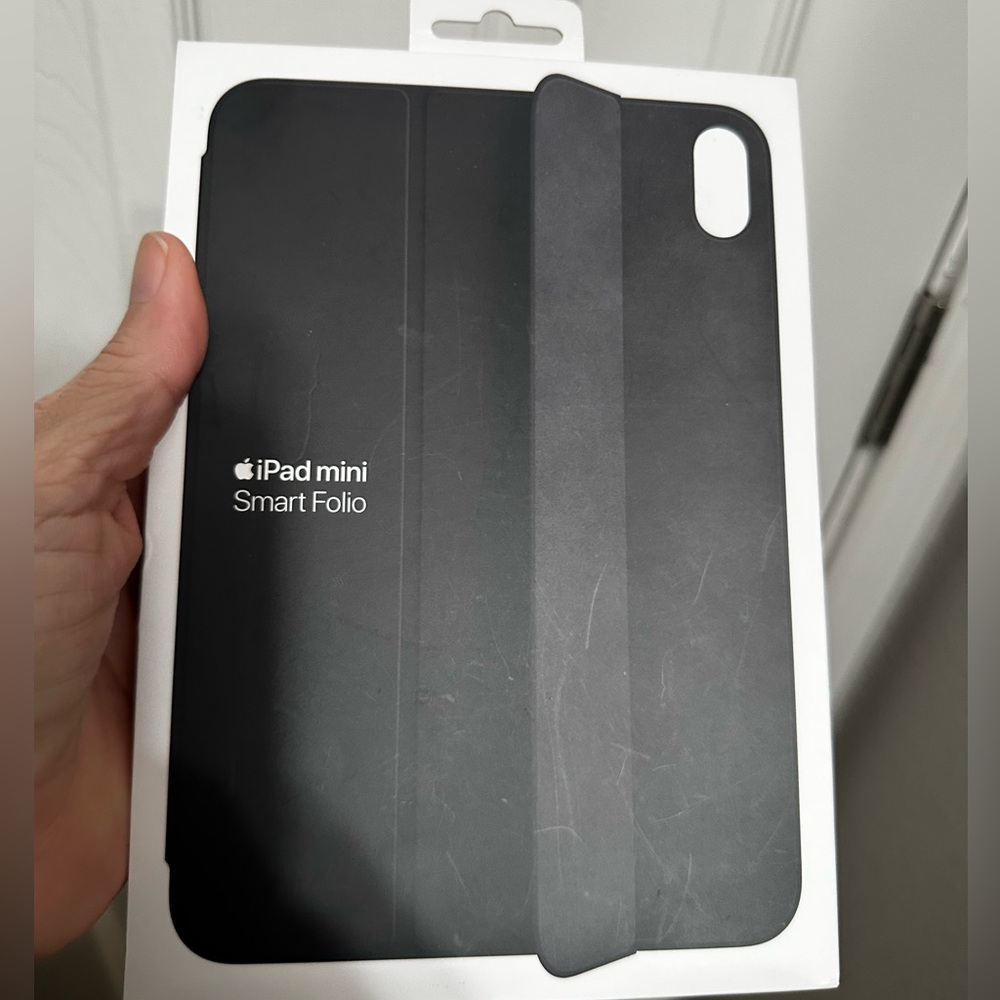 Apple Smart Folio for iPad mini (6th generation) -